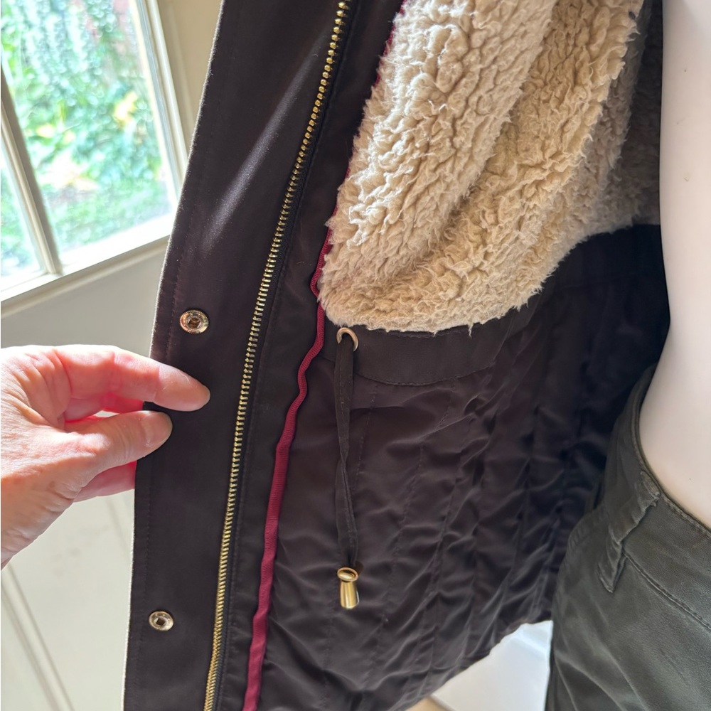 Women's Faux Fur Hooded Parka Coat - Picture 7 of 11